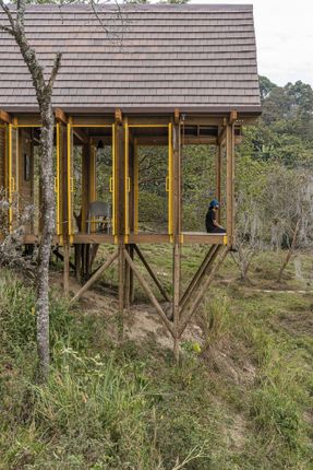 Lamarilla Reforestation House