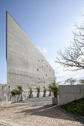 Paul Chiang Art Center