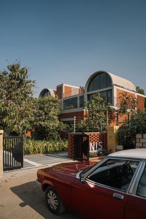 Teen Vaults House