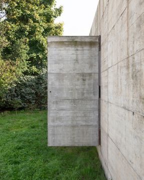 House With Two Courtyards