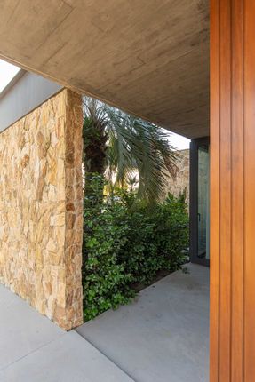 Basca House