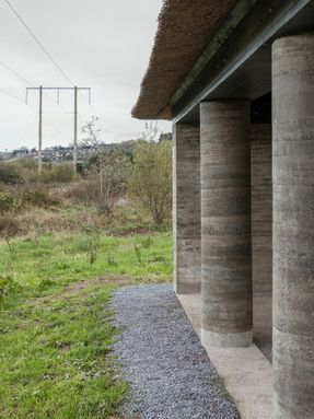 Den Talamh Meeting Point