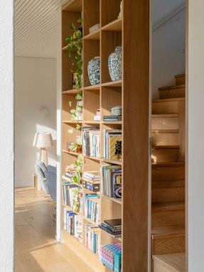 Two Sides House