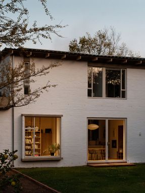 Two Sides House