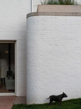 Two Sides House