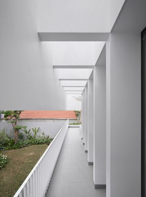 DOM House