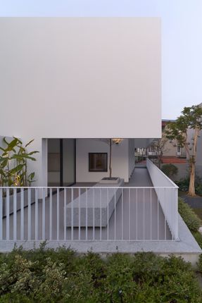 DOM House