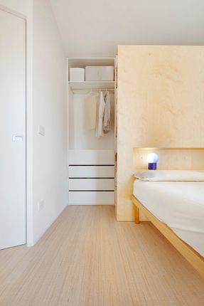 Casa B . V