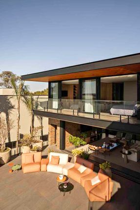 Lake House