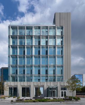 Quartz Plaza