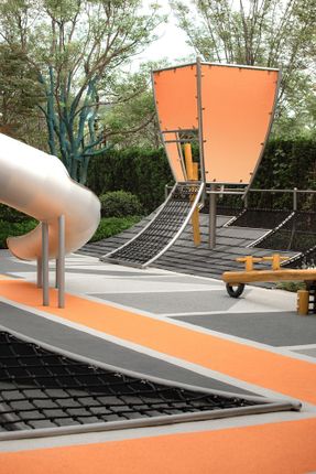 Traditional Chinese Aesthetic Children's Space Under Kongming Lantern