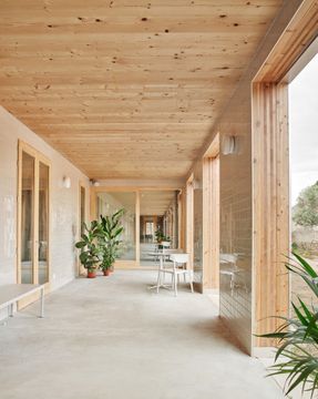 Shelter For Homeless Women In Barcelona