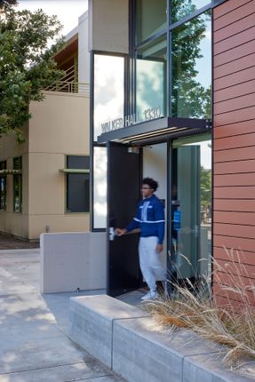 Walker Hall Graduate Student Center
