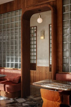 Barbara Bar And Restaurant