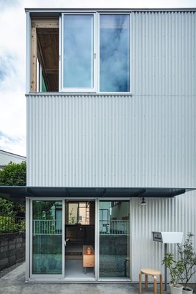 Chigasaki House