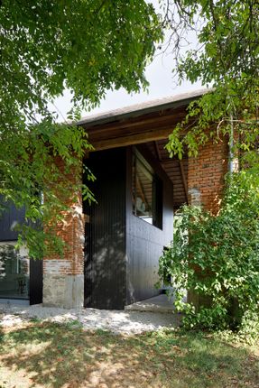 Dirnbergergut Building Ensemble