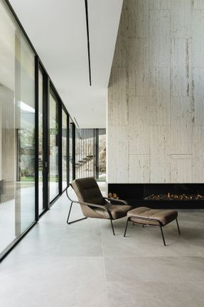 Villa W