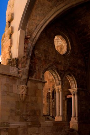 Restoration And Enhancement Of The Patriarchal Cathedral Of Lisbon, Installation Of The Archaeological Center, And Restoration Of The Upper And Lower Cloisters