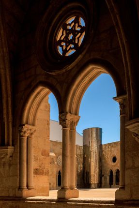 Restoration And Enhancement Of The Patriarchal Cathedral Of Lisbon, Installation Of The Archaeological Center, And Restoration Of The Upper And Lower Cloisters