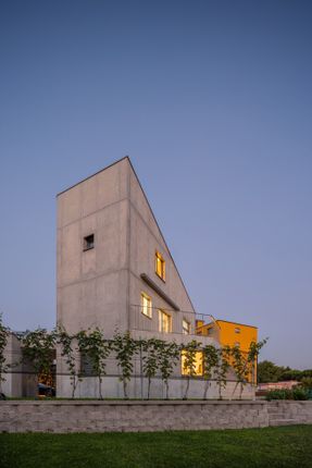 Swisshouse XL