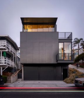 Manhattan Beach Residence