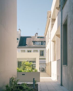 19 Collective Housing Units