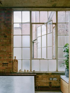 Earthrise Studio
