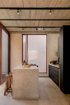 House Roja