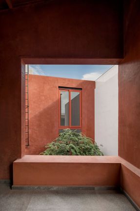 House Roja