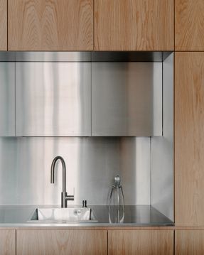 Apartment 31