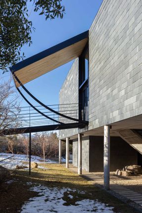 Uan House