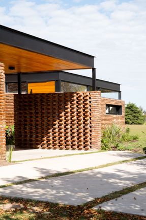 House Mm