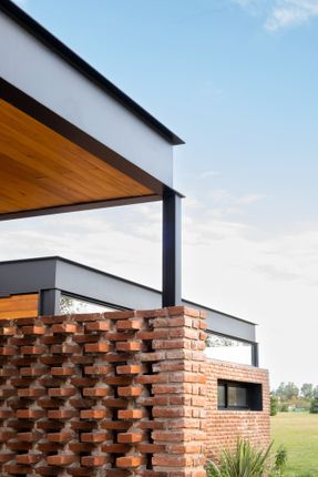 House Mm