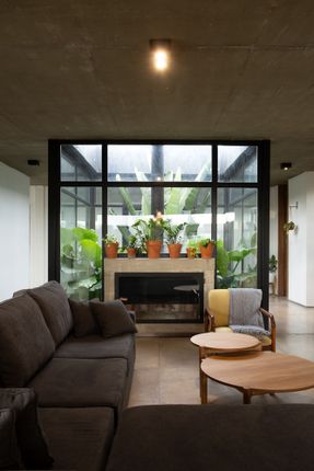 House Mm