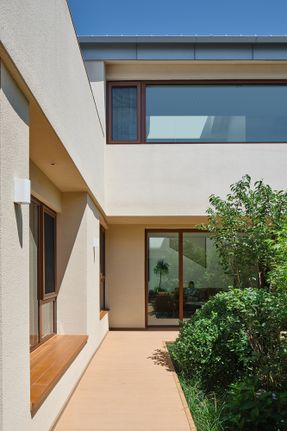 Chill House