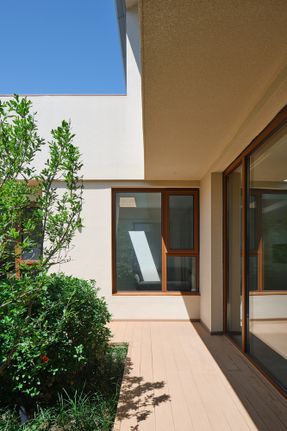 Chill House