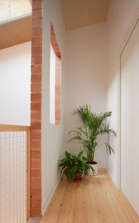 115ari Single-family Home Between Party Walls In Sabadell