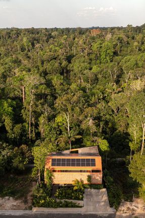 Pupunha House