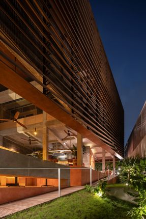 Set N Rise Bali Restaurant
