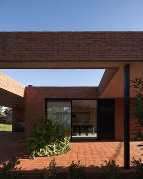 pRoA House