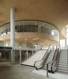 Multimodal Hub and Offices