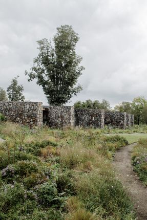 Between Stone Walls Suites