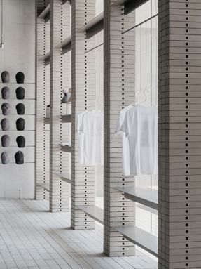 HumCustom Factory Exhibition Hall