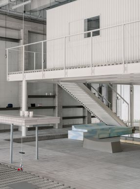 HumCustom Factory Exhibition Hall