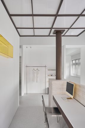 Traces Of Light Indoor Golf Course