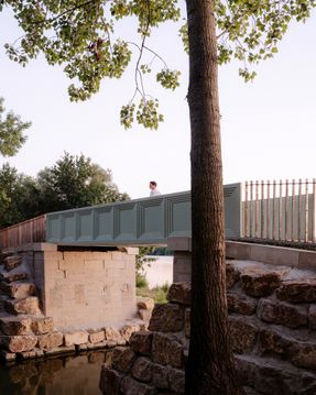 Bois Canal Footbridge