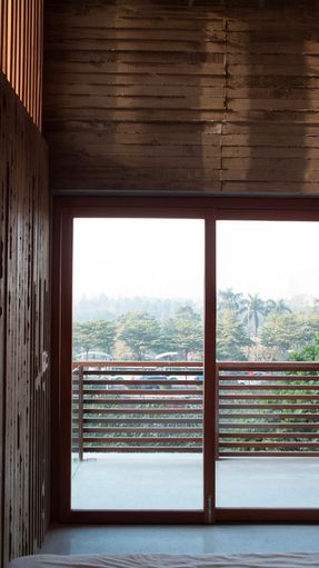 Vertical Tube House - Kam And Ly House