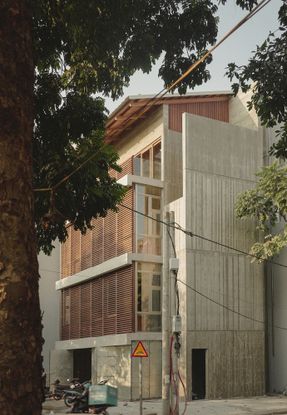 Vertical Tube House - Kam And Ly House