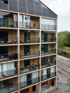 Brofästet Apartment Building
