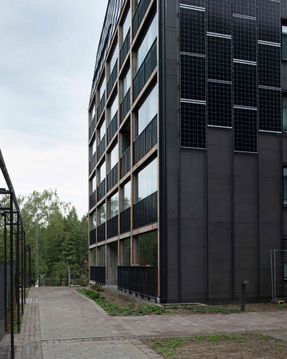 Brofästet Apartment Building